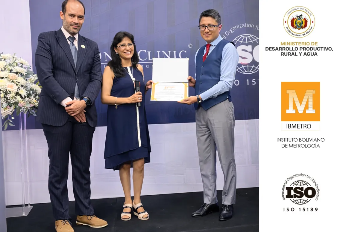 Acto de entrega de la acreditación al Laboratorio Clínico OncoClinic