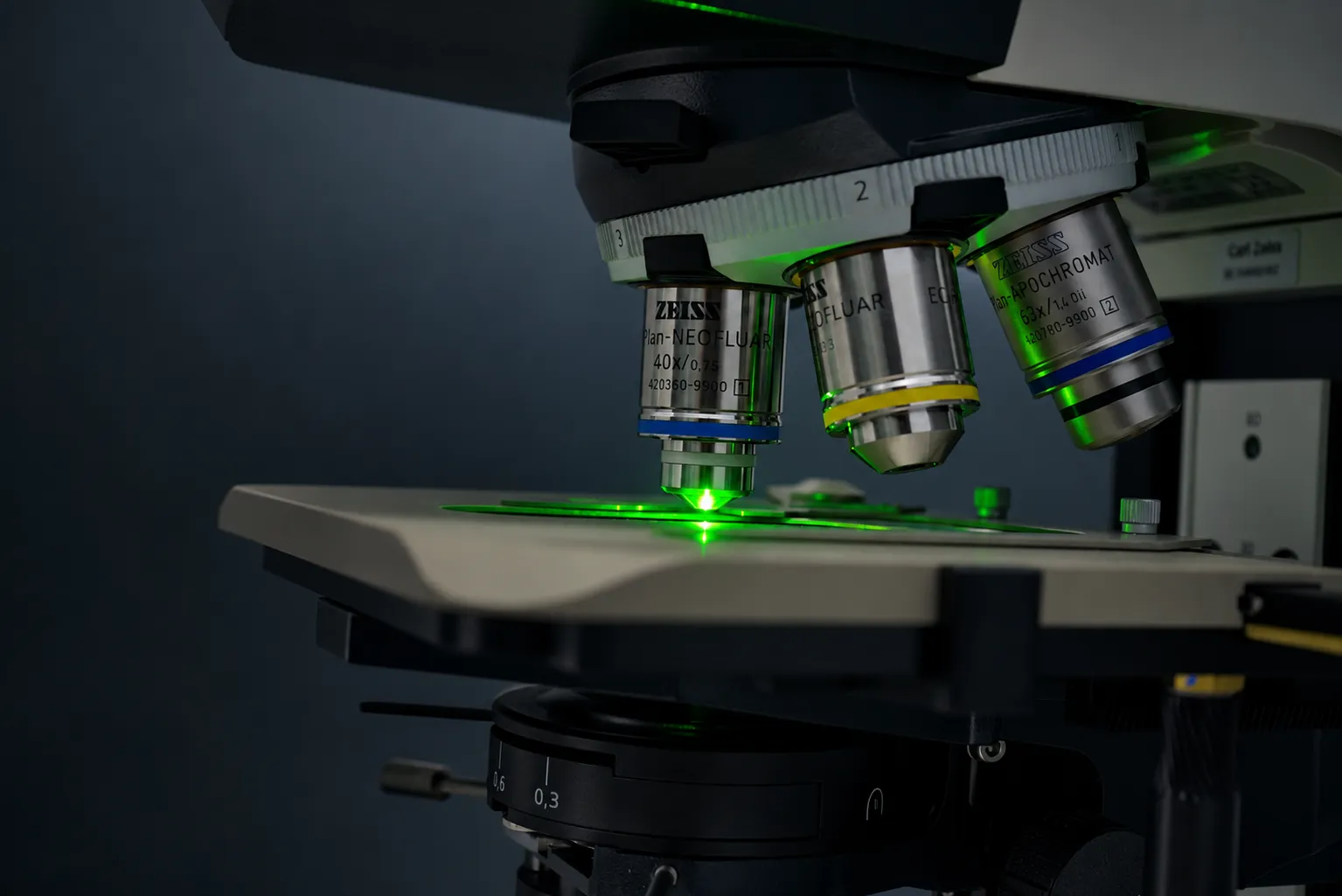 Microscopio de estudio FISH de OncoClinic Microscopio de estudio FISH de OncoClinic
